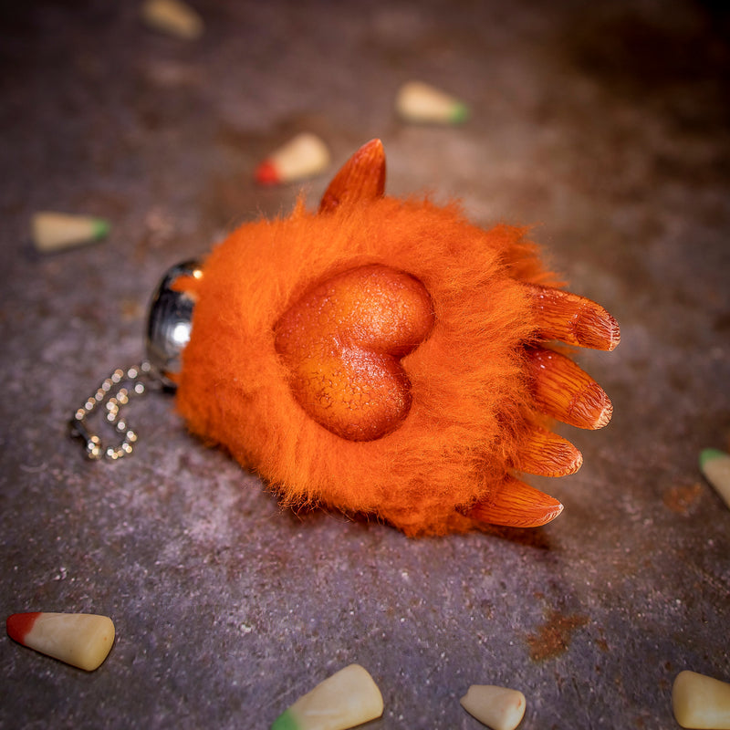 Scare Bear Paw - Orange