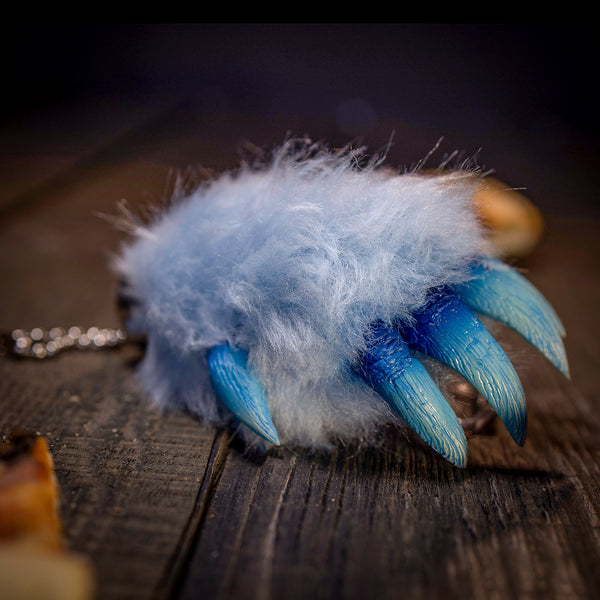 Scare Bear Paw - Baby Blue