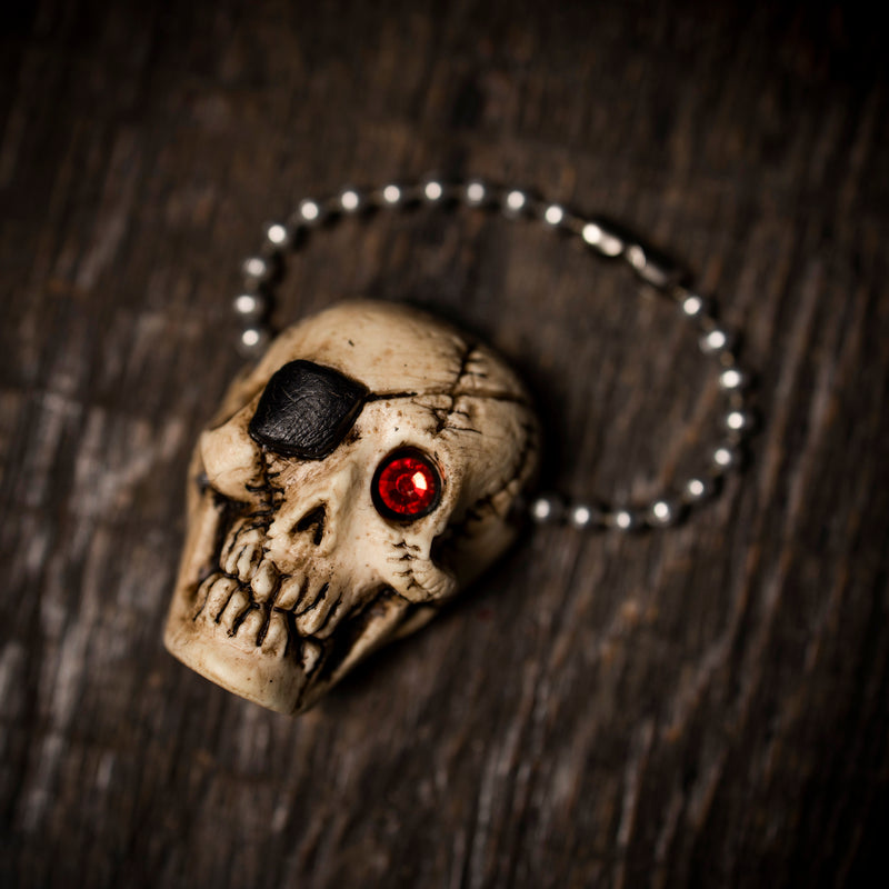 Retro Glowing Pirate Skull Keychain