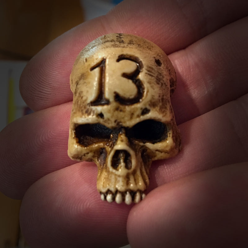 Skull Magnet - Bone - 13